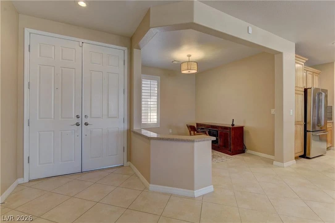 4690 Denaro Drive photo 4