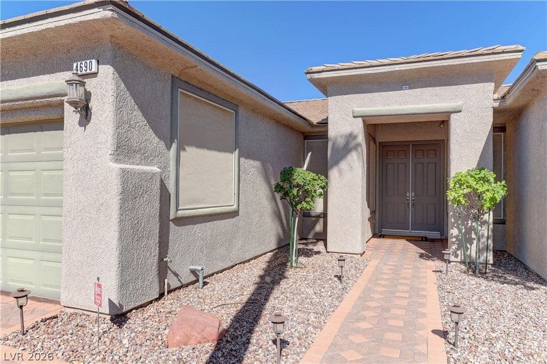 4690 Denaro Drive photo 3