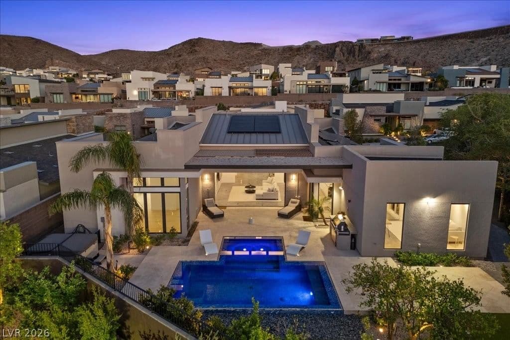 2228 Summit Mesa Lane
