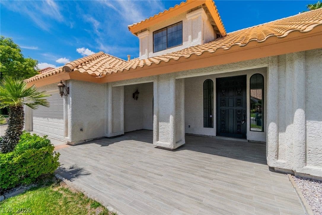 9504 Treasure Beach Court photo 2