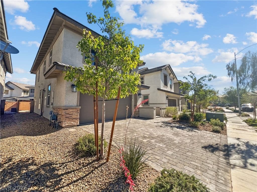118 Destiny Orchard Court photo 3