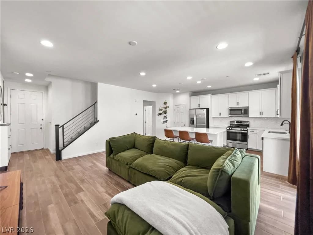 118 Destiny Orchard Court photo 5