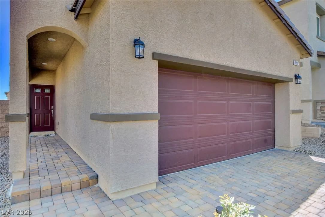 10927 Cambridge Lakes Avenue photo 4