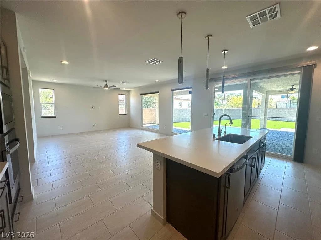 4905 Cactus Canyon Drive photo 5