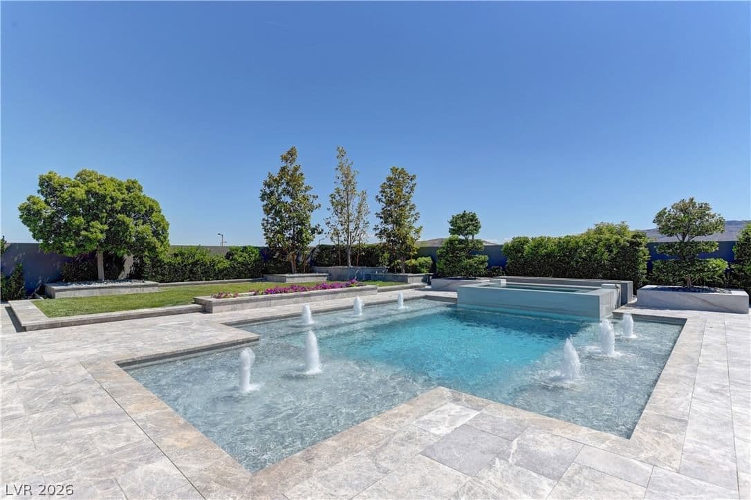 12439 Sky Bluff Court photo 2