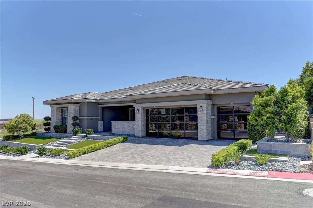 12439 Sky Bluff Court photo 4