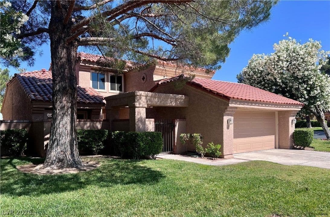 7536 Spanish Bay Drive photo 2