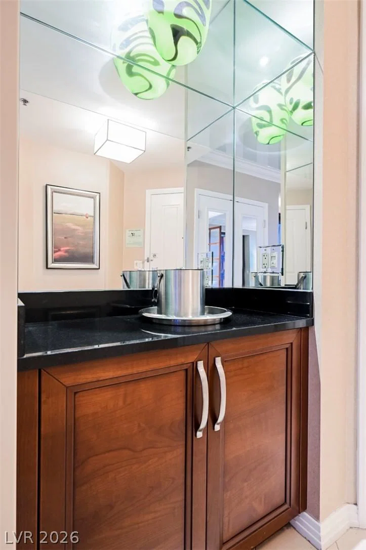 125 HARMON Avenue photo 4