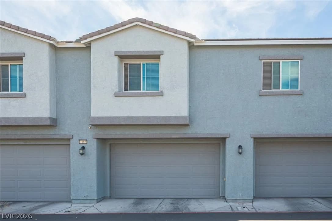 5565 Autumn Cliffs Way photo 3