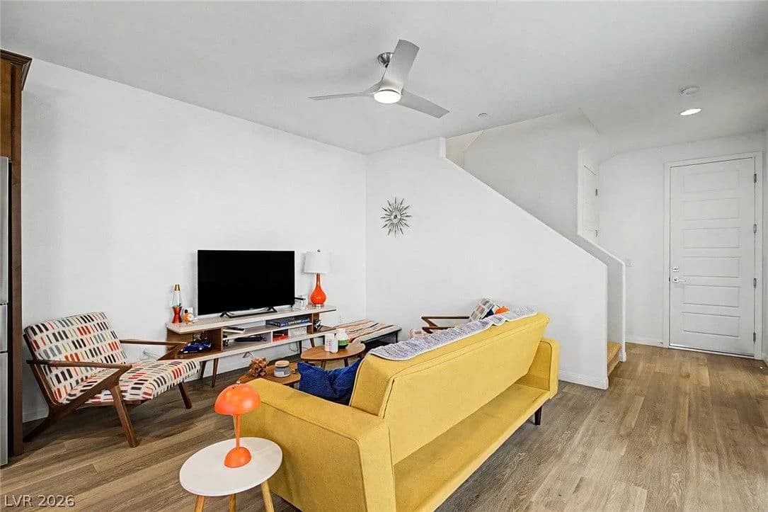 72 Kimberlite Drive photo 4