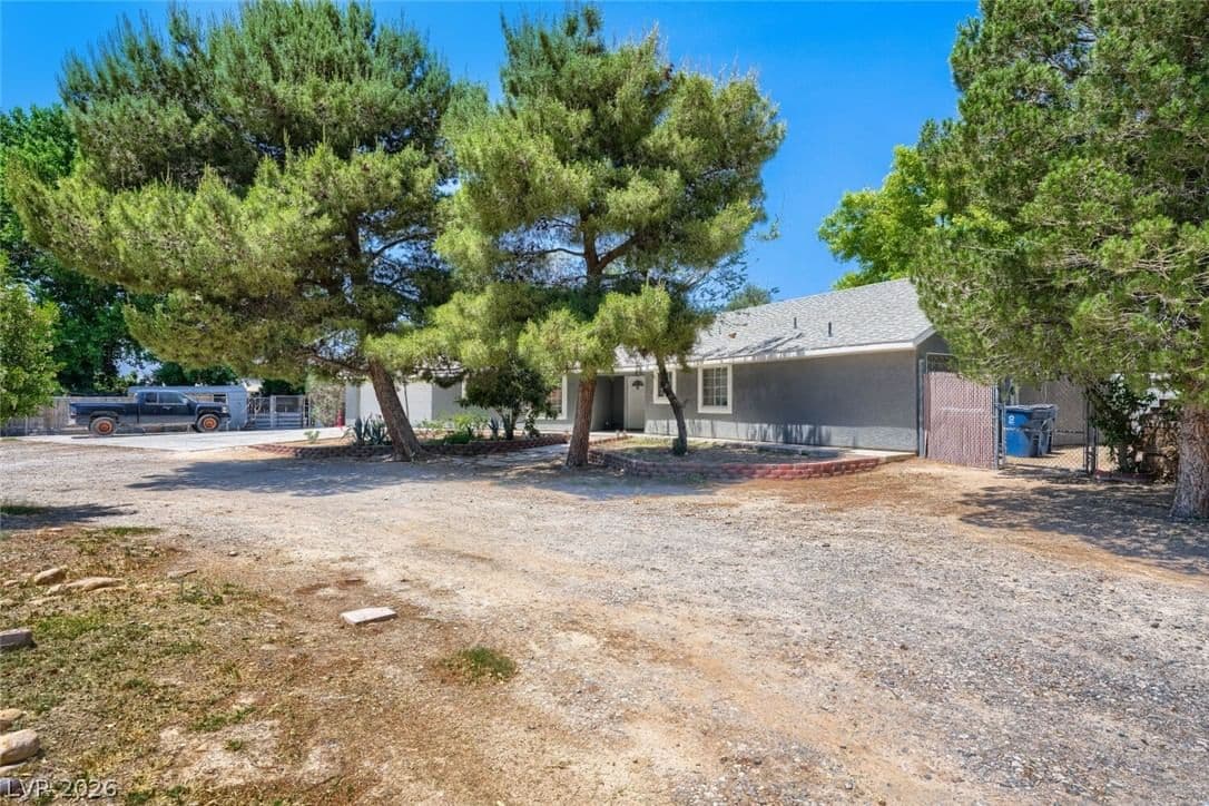 6320 Horse Drive photo 2
