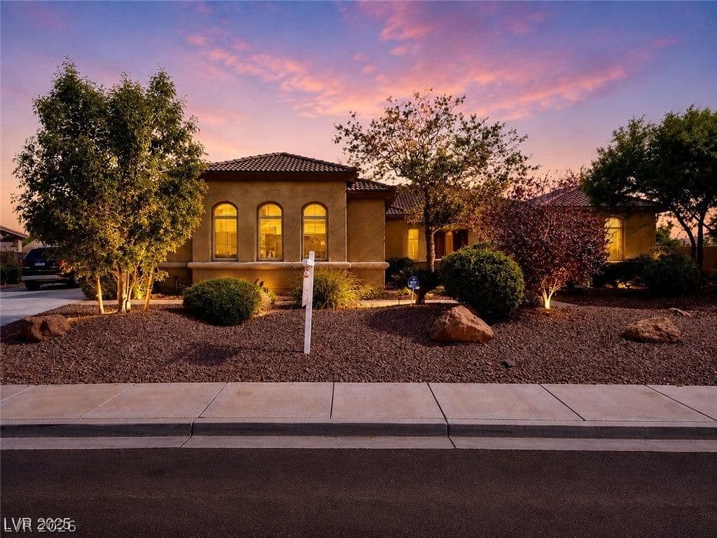 8370 Unicorn Street