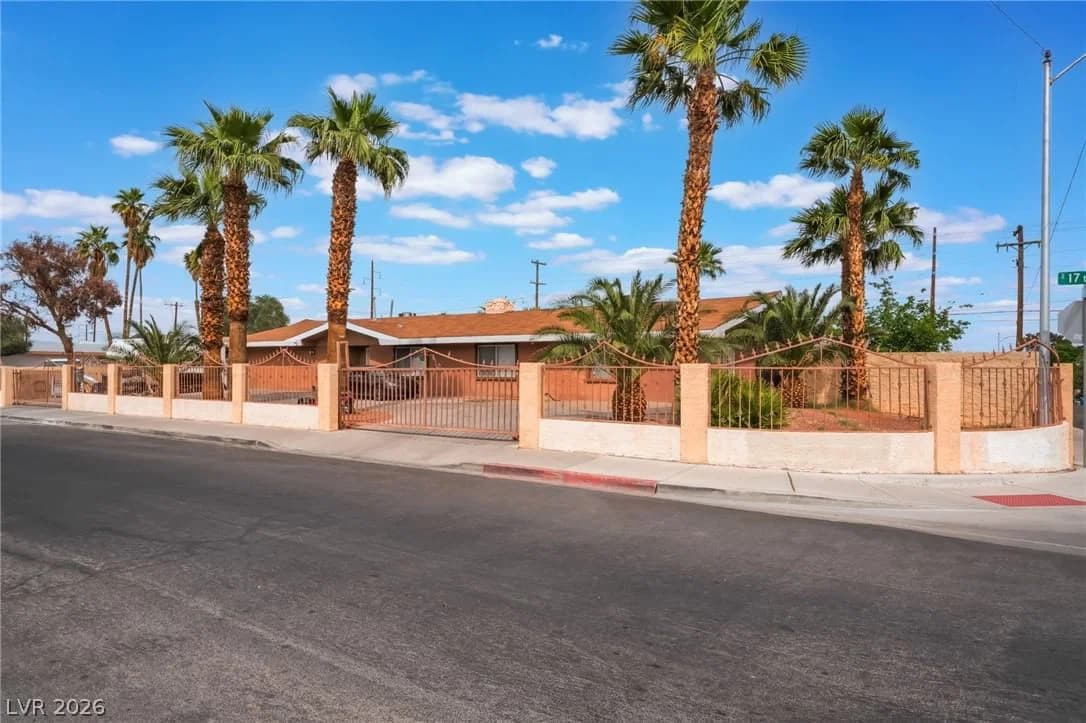 1413 17th Street photo 3