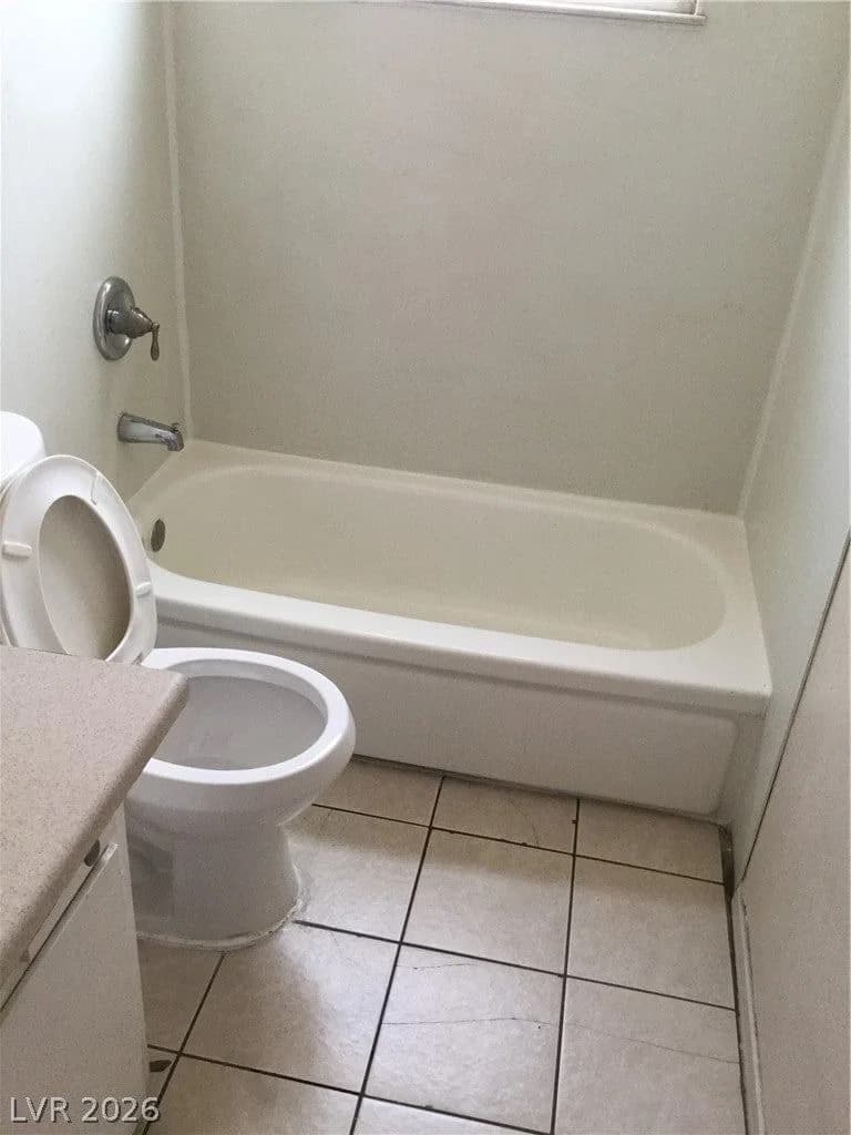 509 McKellar Circle photo 2