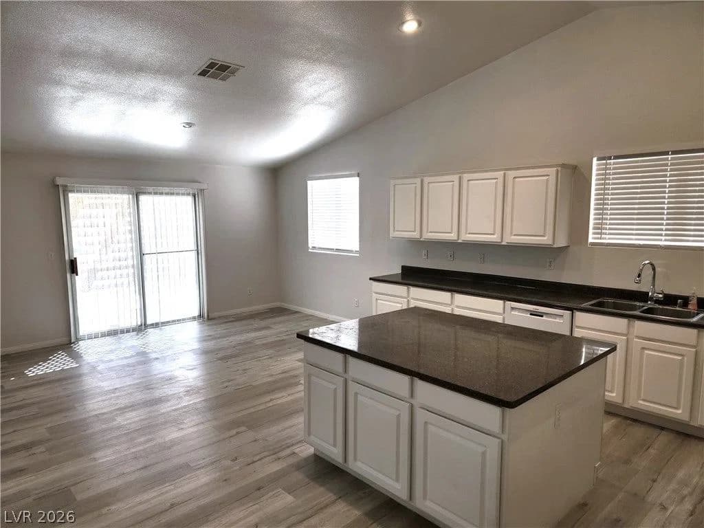 517 Pearberry Avenue photo 5