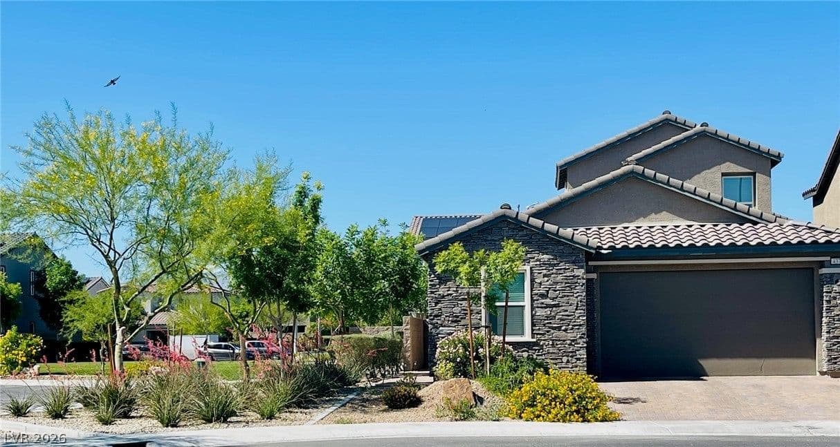 4376 Latitude Valley Court