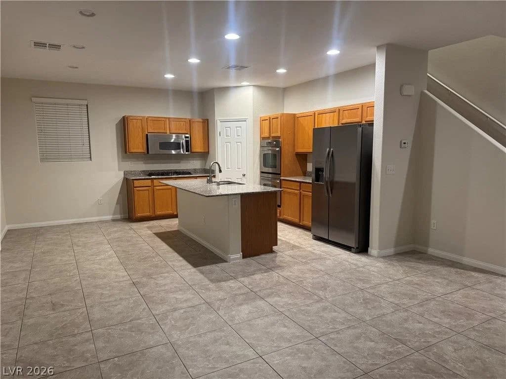 3023 San Mamete Avenue photo 2