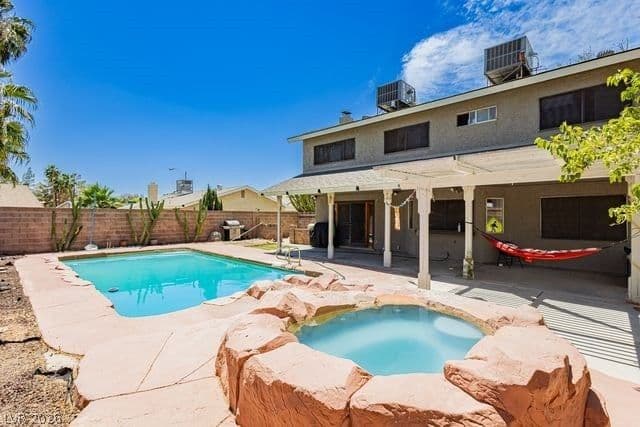 5436 El Roble Court