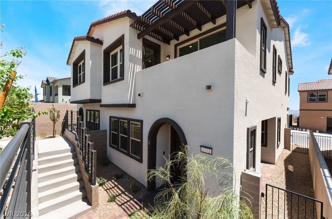 1773 Sparrow Nest Street photo 4