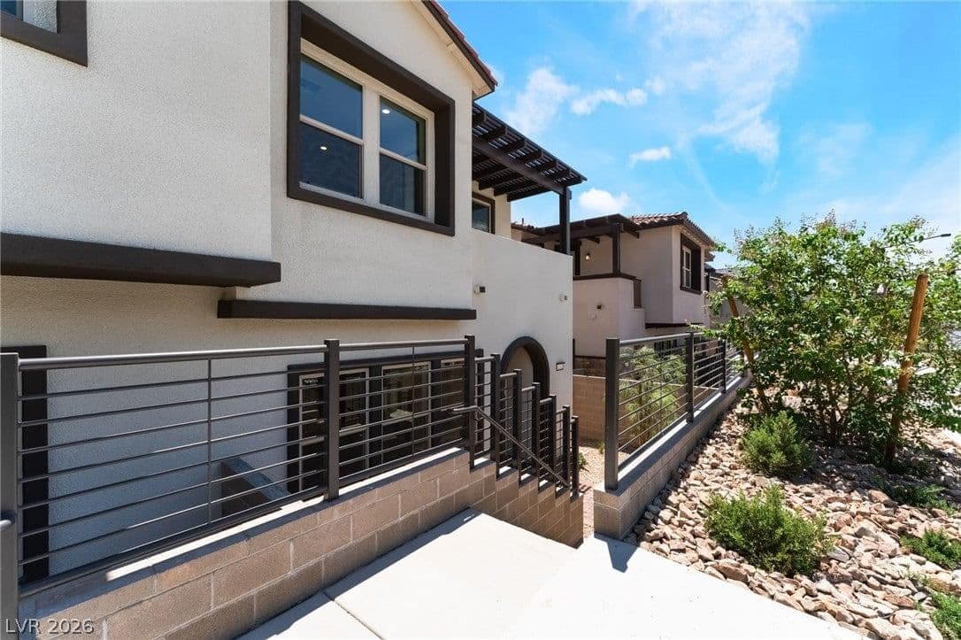 1773 Sparrow Nest Street photo 3