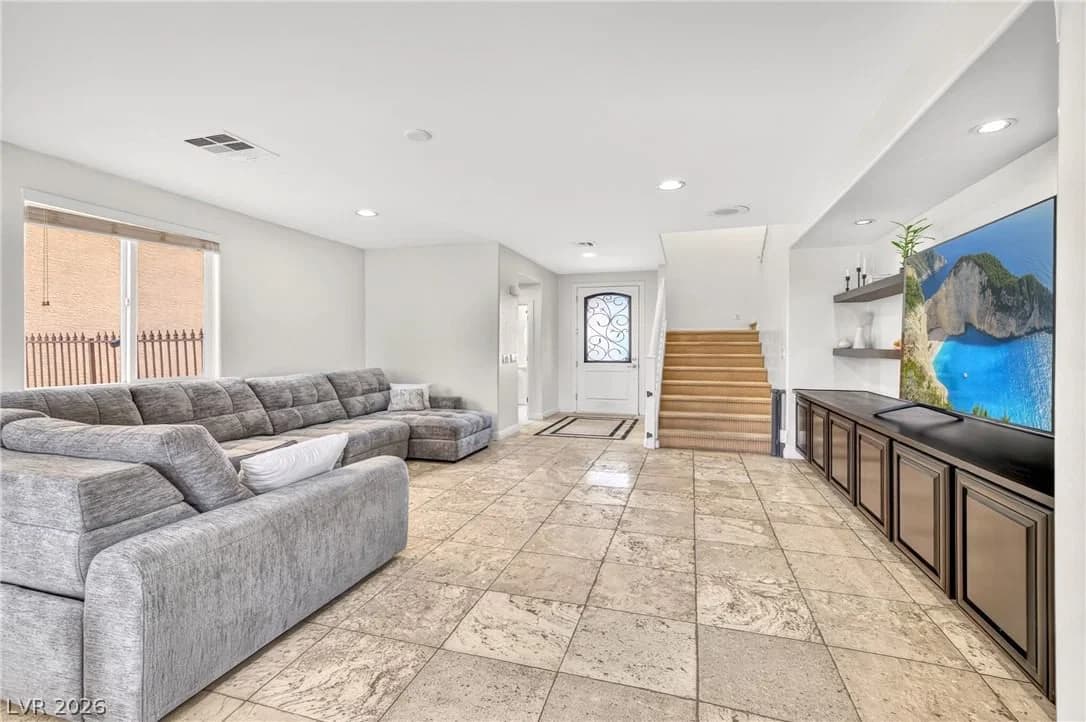 3814 Stadium Avenue photo 4