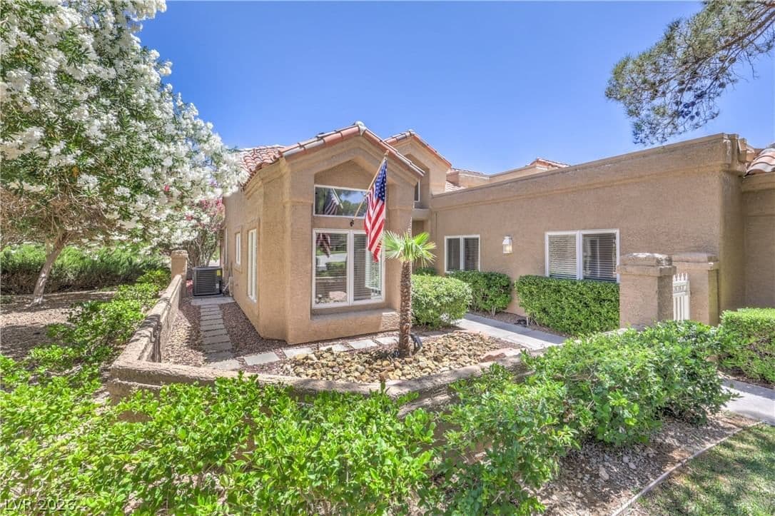 8211 Round Hills Circle photo 3