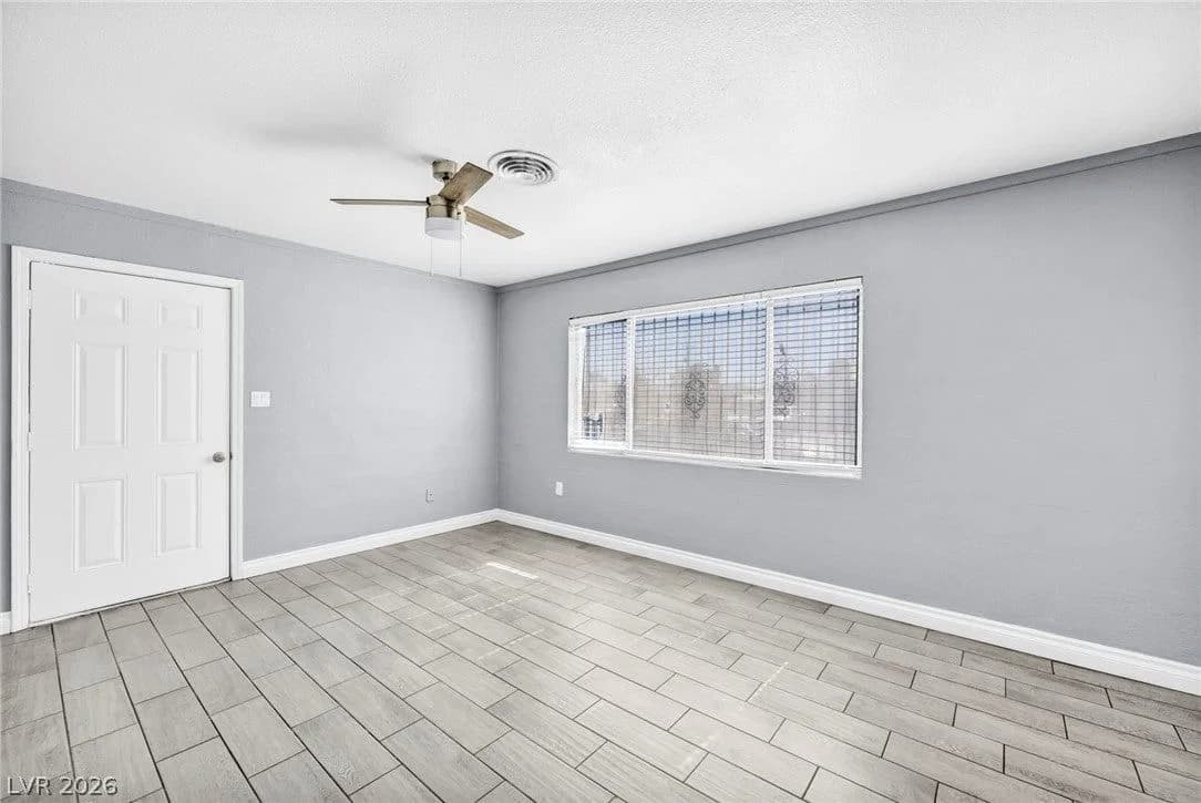 2527 Carroll Street photo 5