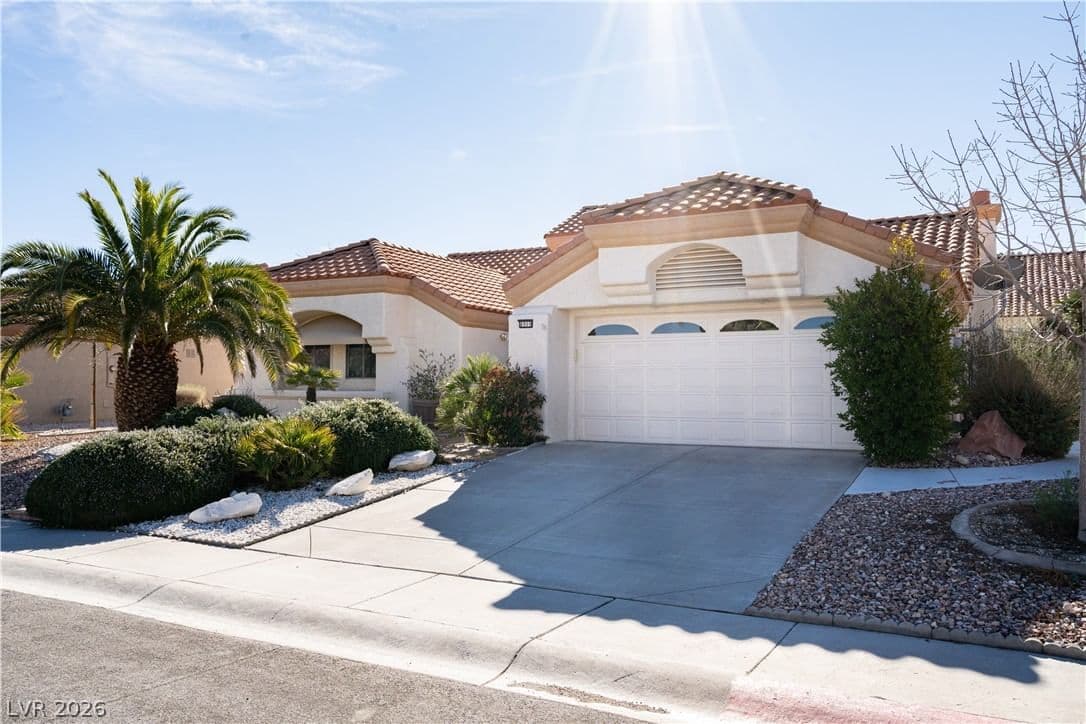 8909 Meadowood Drive
