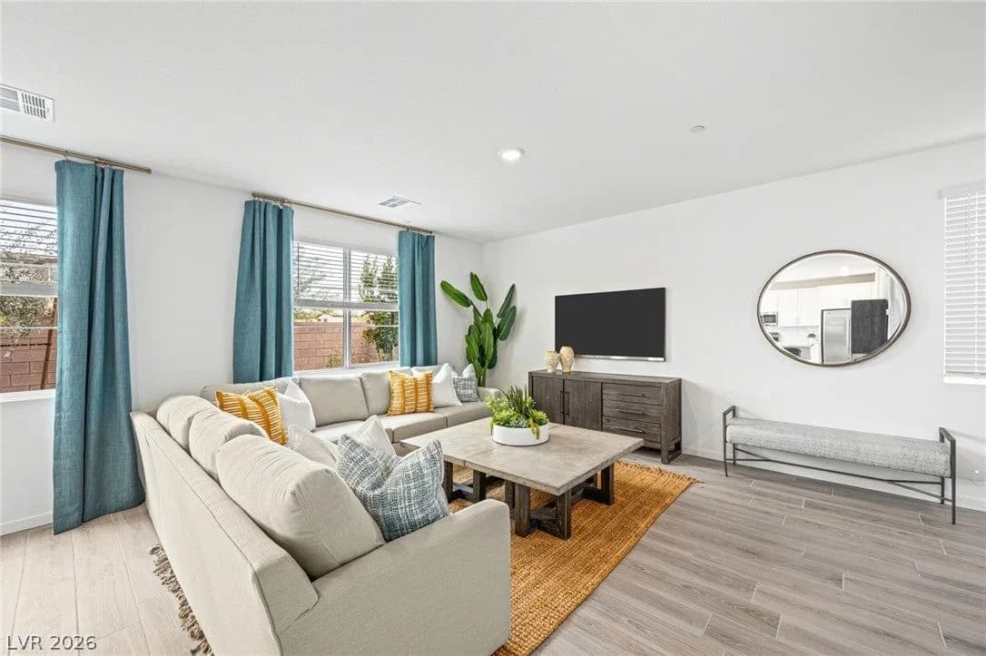 311 Mount Langley Street photo 4
