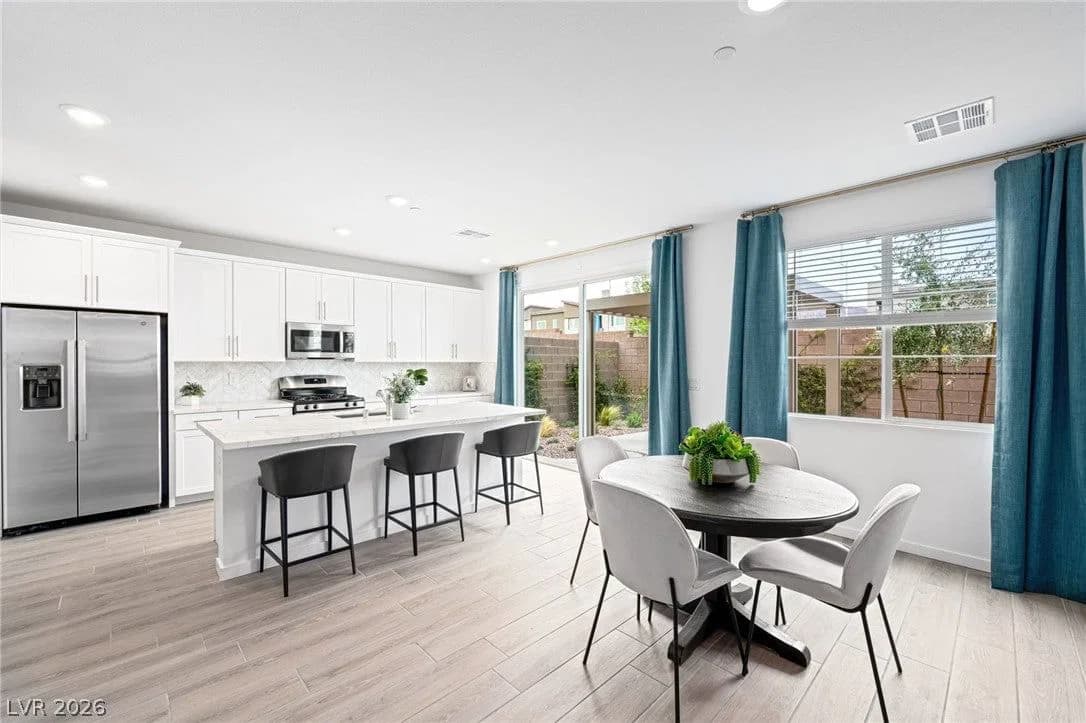 311 Mount Langley Street photo 5