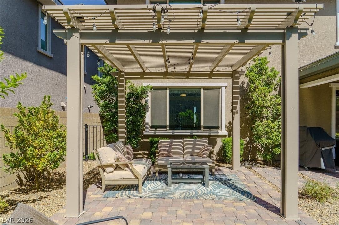 457 Bolsa Basin Avenue photo 4