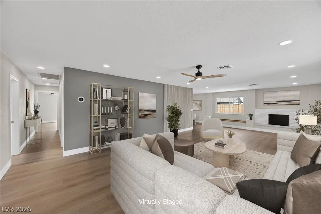 1486 Rawhide Street photo 4