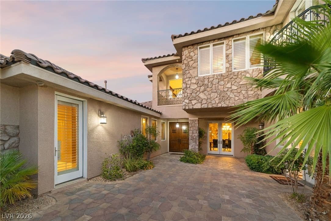 226 Levi Avenue photo 3