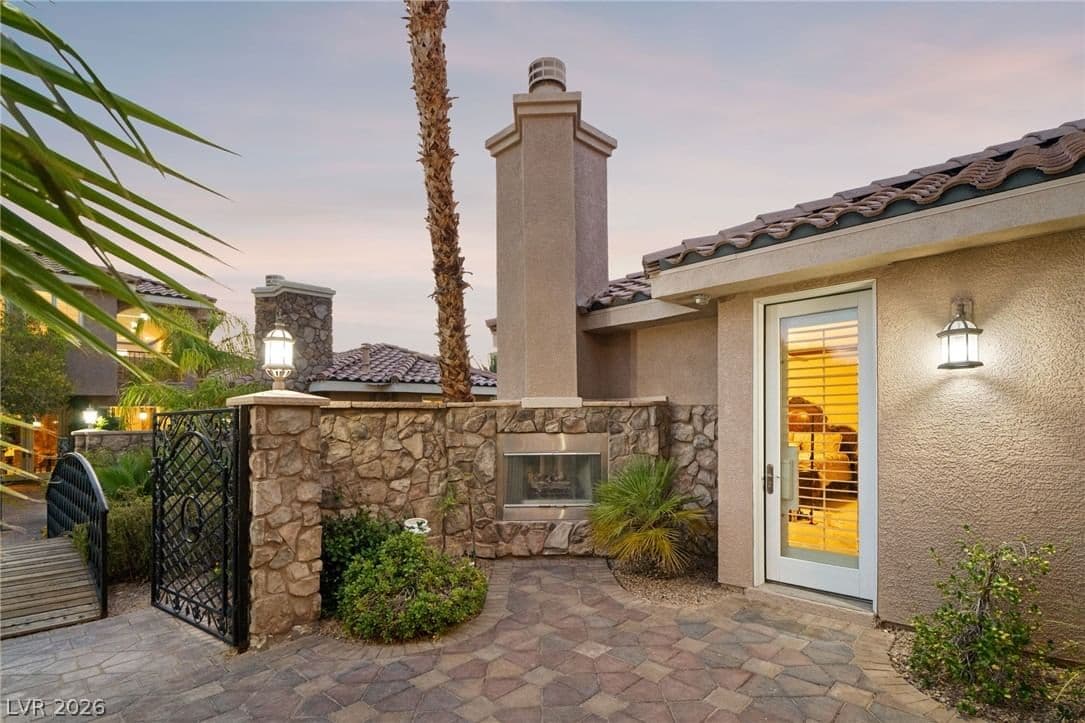 226 Levi Avenue photo 4