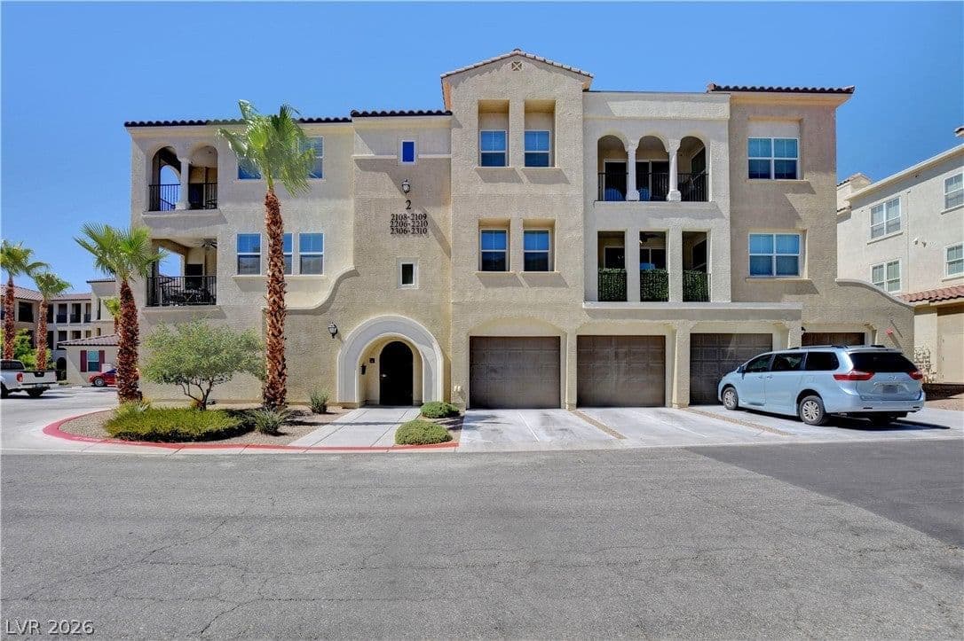 2555 Hampton Road photo 2