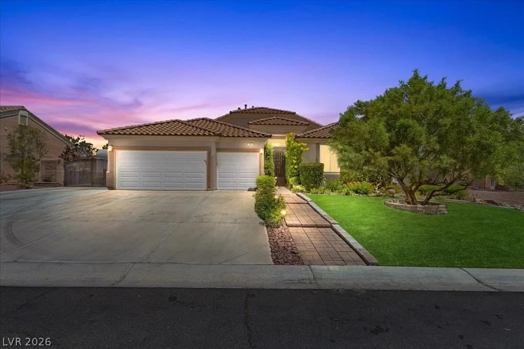 284 Ben Johnson Court photo 2