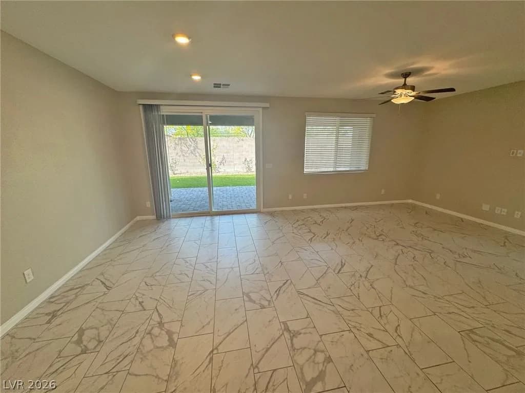 7527 Ardenno Street photo 5