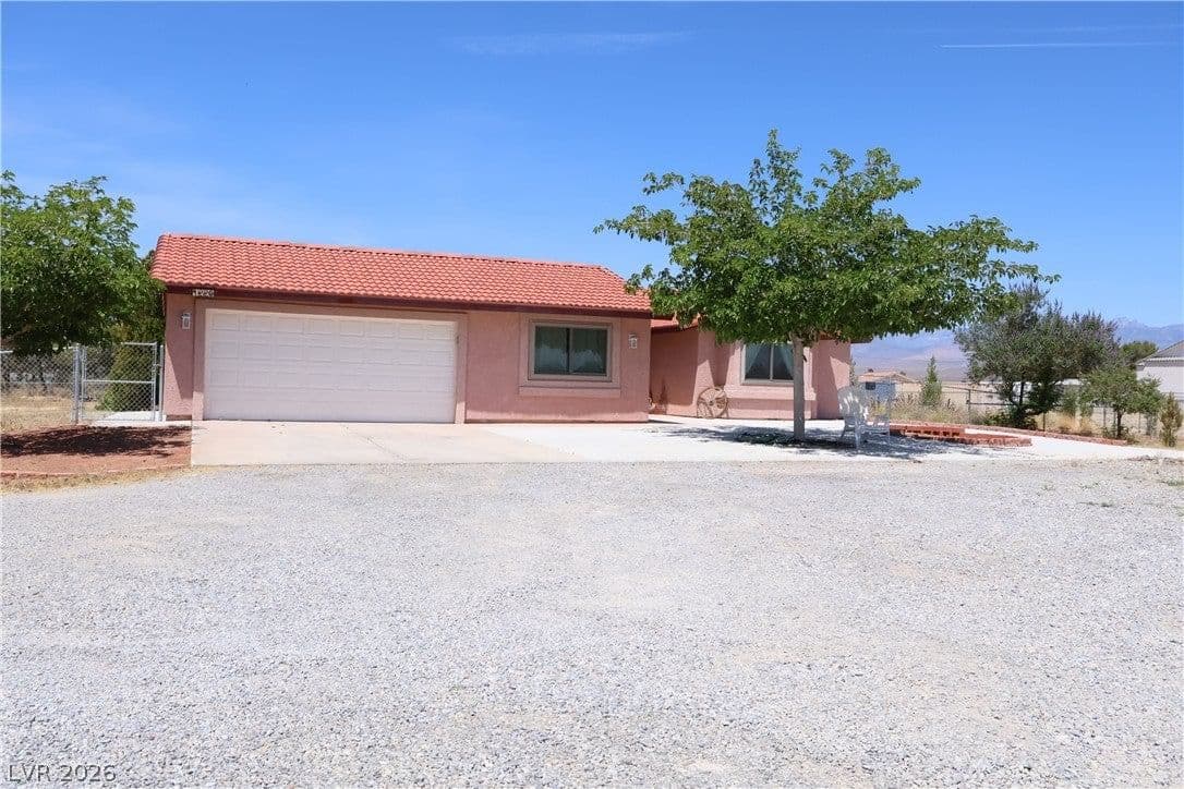 1220 Gamebird Road photo 2