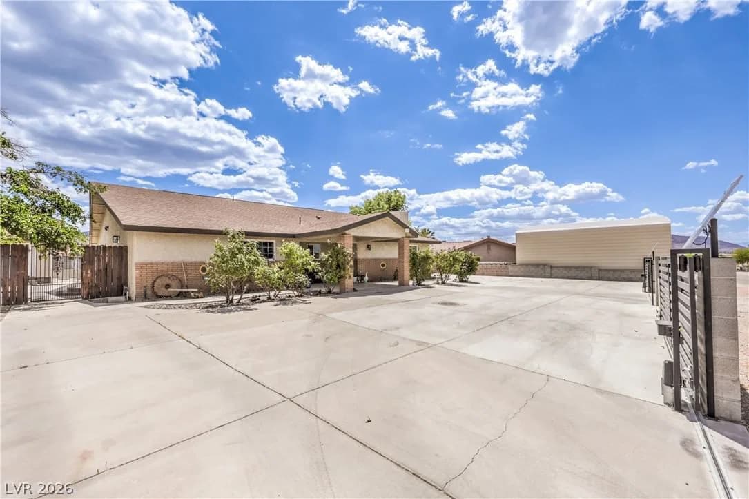 1591 Palomino Drive photo 3