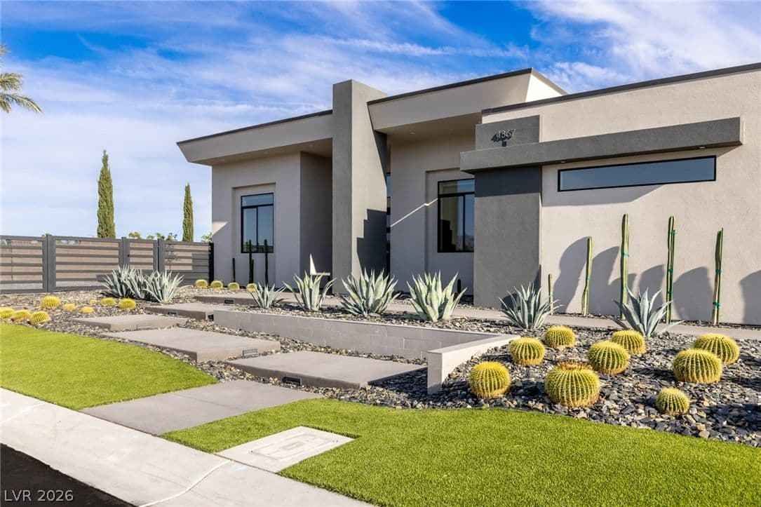 4367 Fort Apache Road photo 3