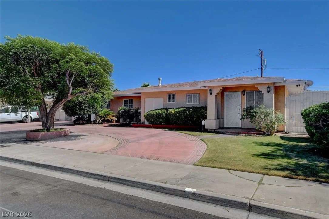 554 Canosa Avenue photo 2