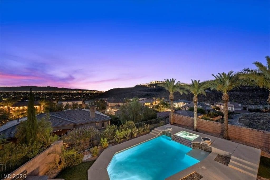 775 Clove Court photo 2