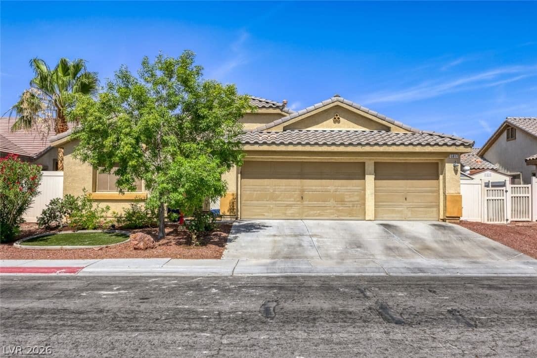 5817 Hawkeye Bell Street photo 3