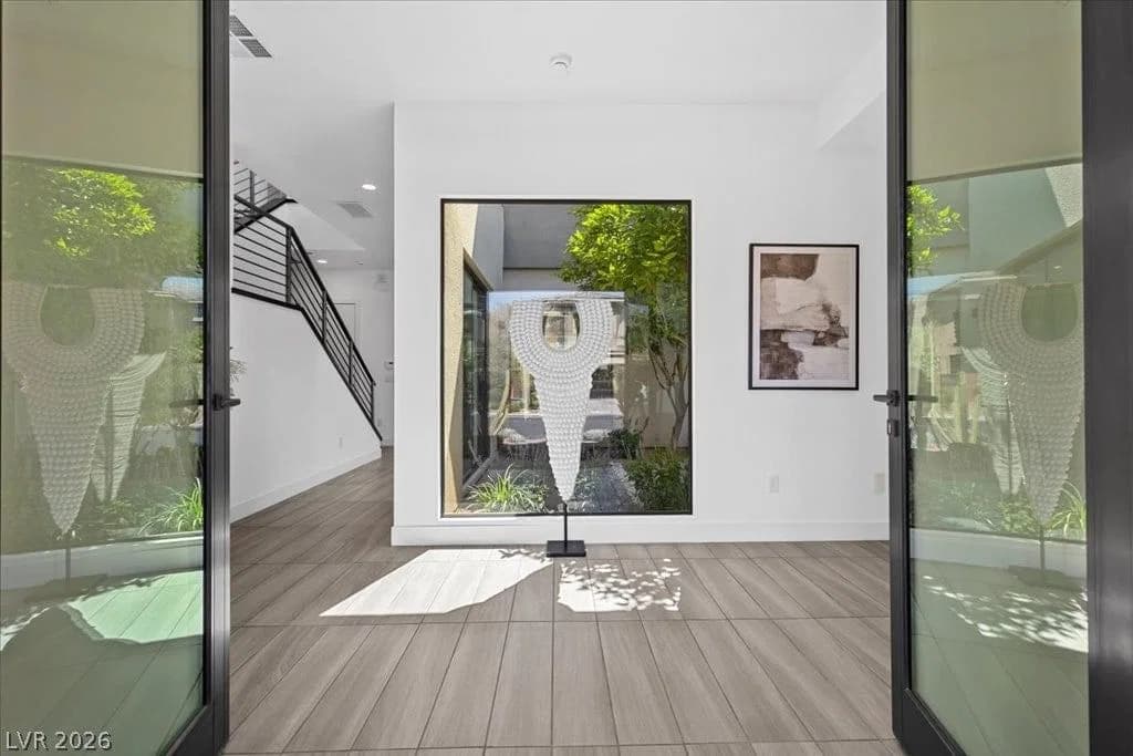 78 Pristine Glen Street photo 2