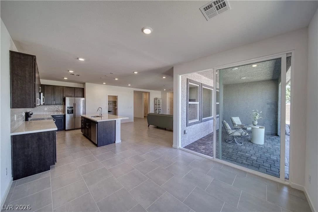 4164 Cactus Canyon Drive photo 3
