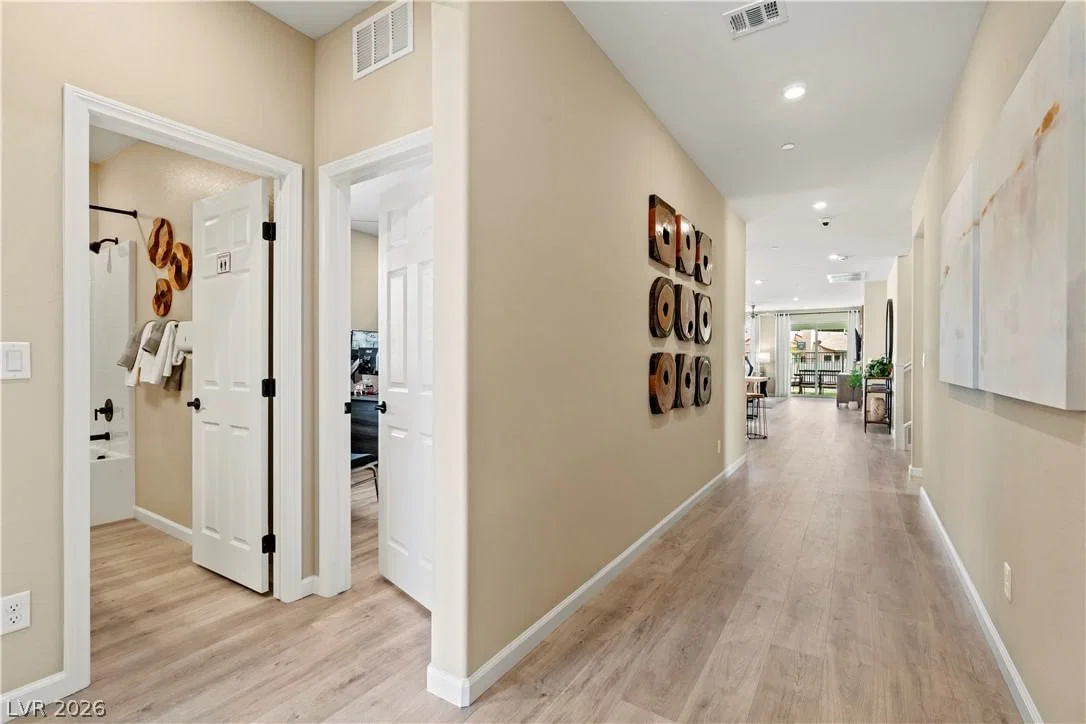 2587 Regency Cove Court photo 2