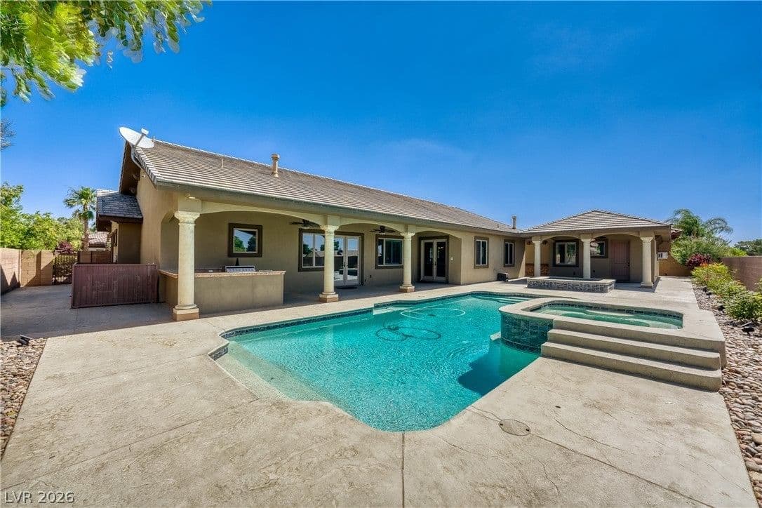 8035 Palm Cove Court photo 3
