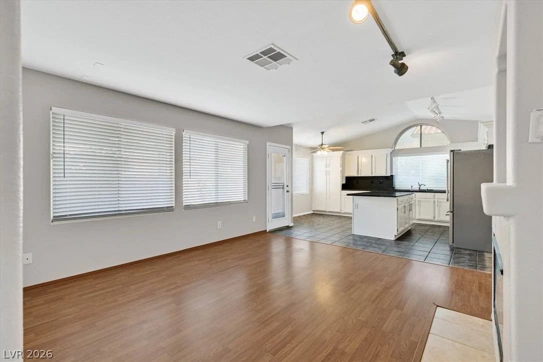 1038 Twin Berry Court photo 5