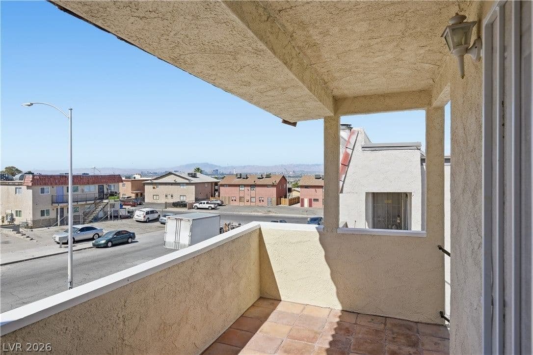 6952 Issac Avenue photo 4