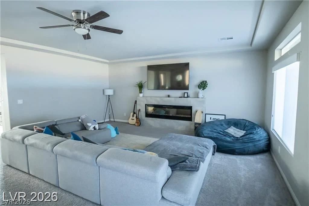 8525 Silver Coast Street photo 4